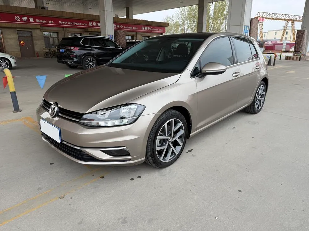 Volkswagen Golf, 2020
