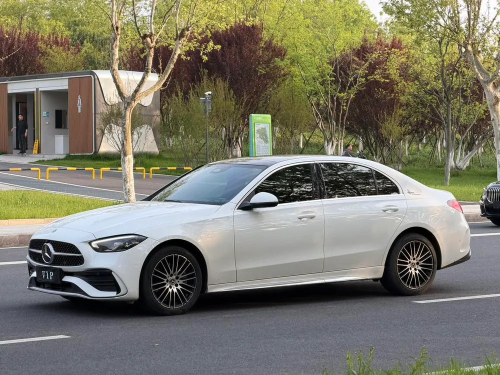 Mercedes-Benz C-Class, 2022