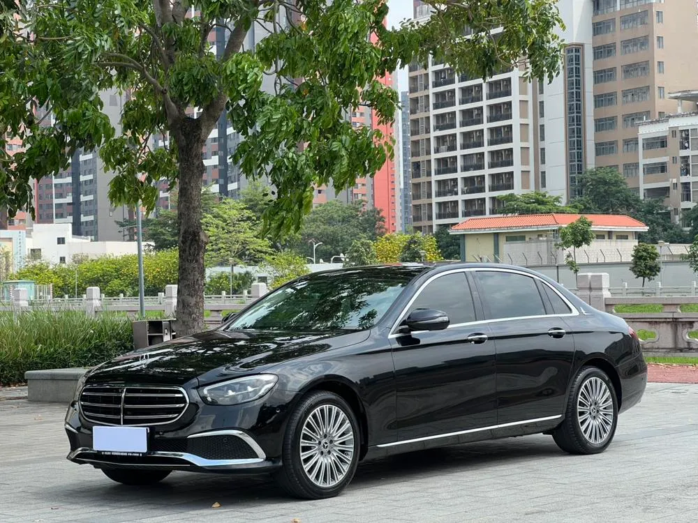Mercedes-Benz E-Class, 2022