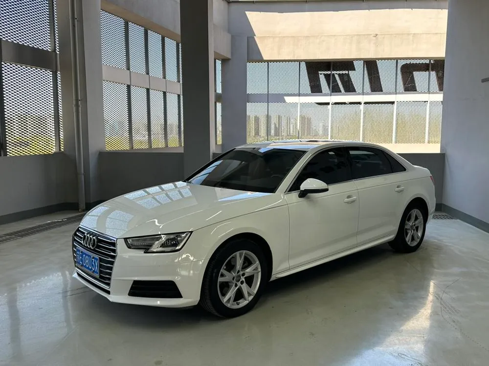 Audi A4L, 2017