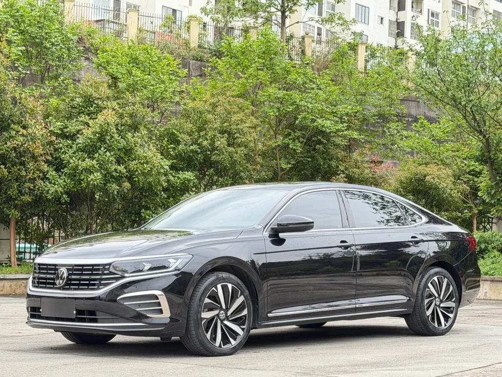 Volkswagen Passat, 2024