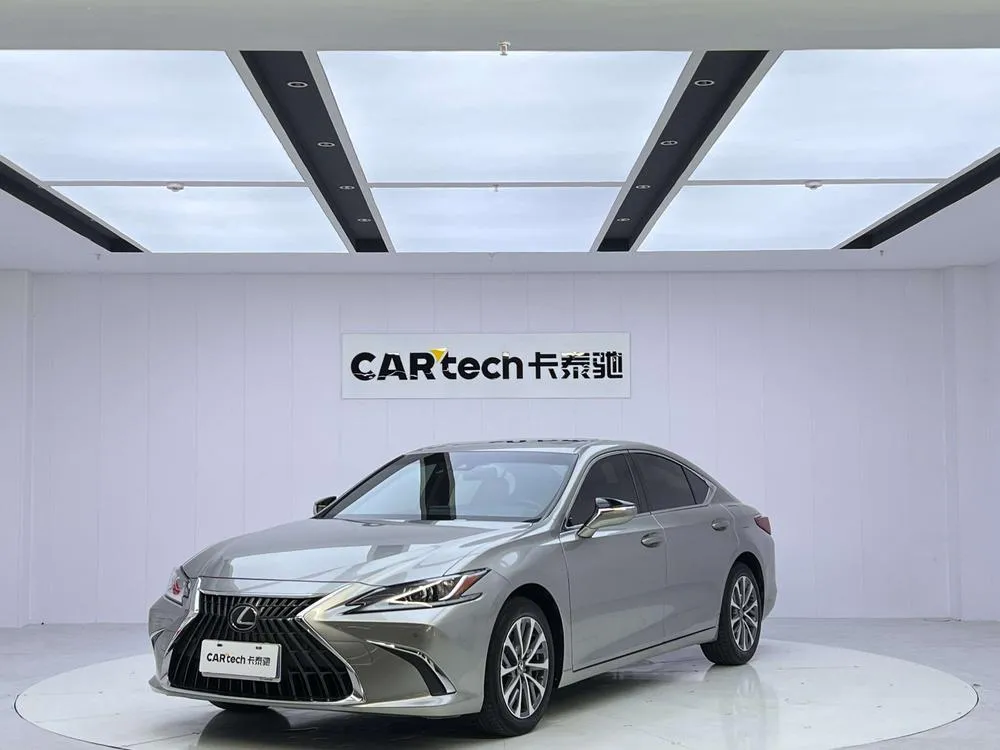 Lexus ES, 2021