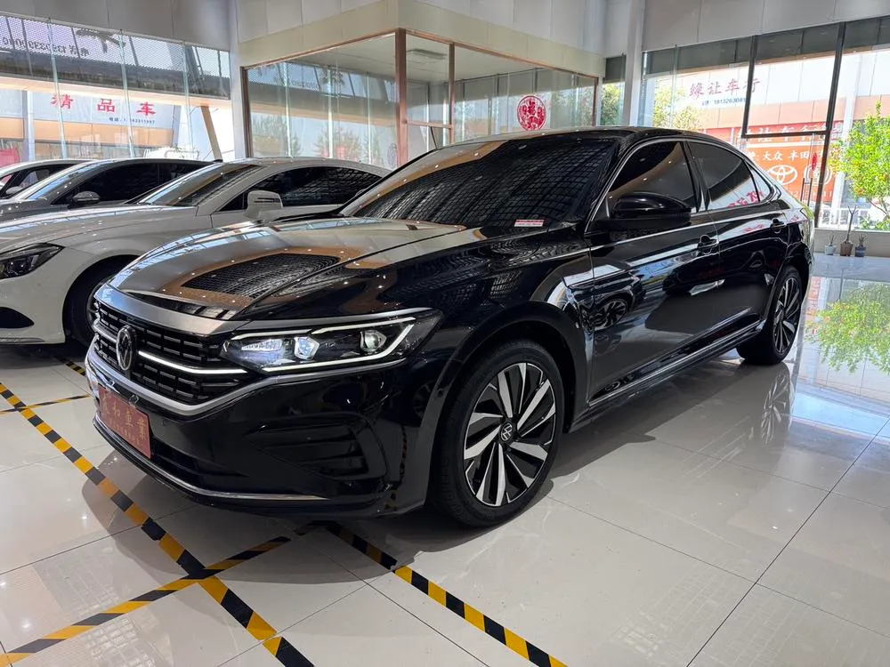Volkswagen Passat, 2022