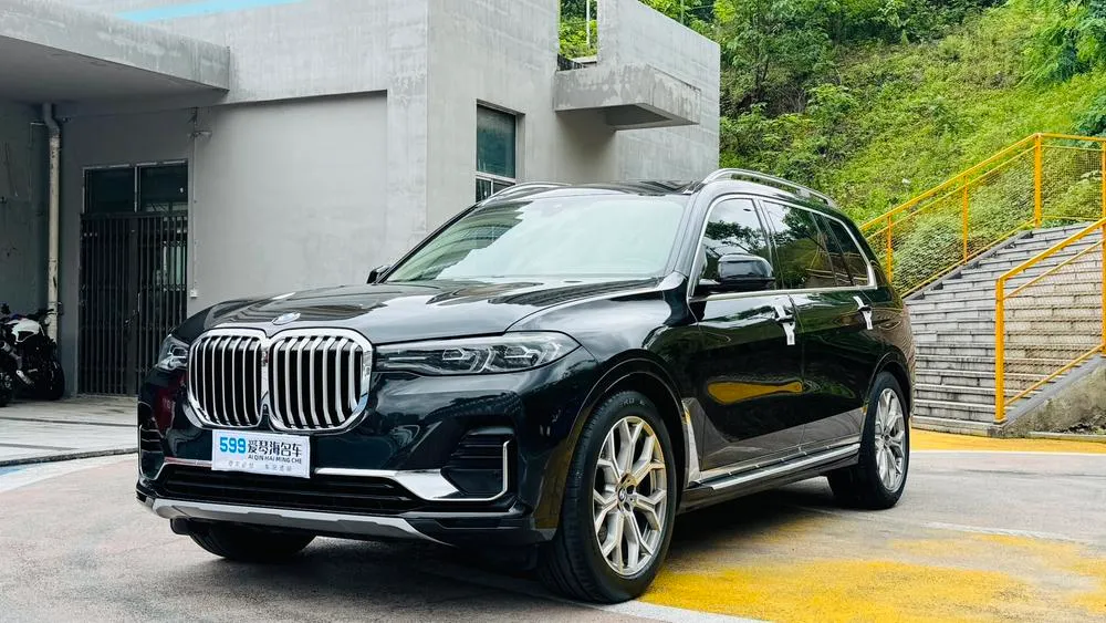 BMW X7, 2021