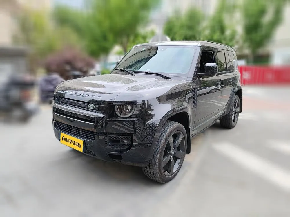 Land Rover Defender, 2024