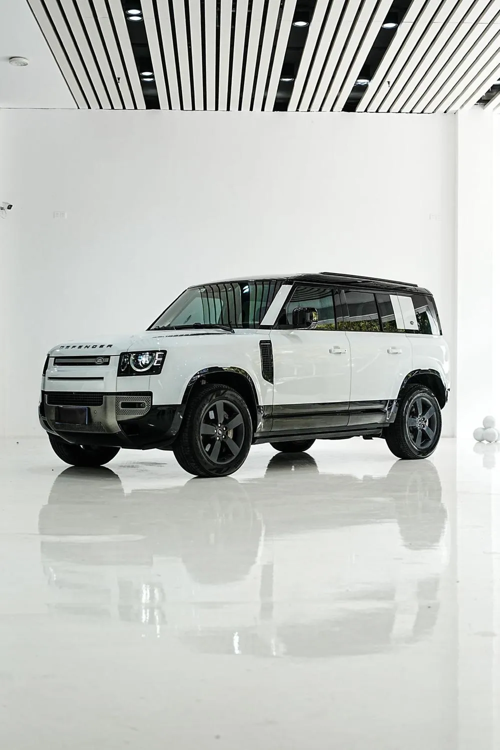 Land Rover Defender, 2024