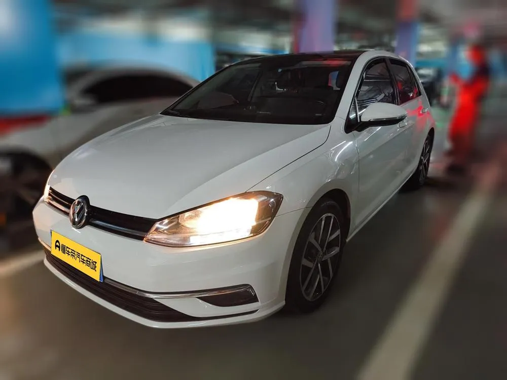 Volkswagen Golf, 2020
