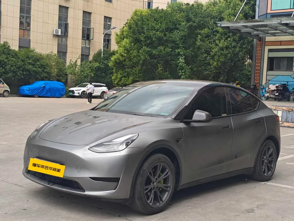 Tesla Model Y, 2023