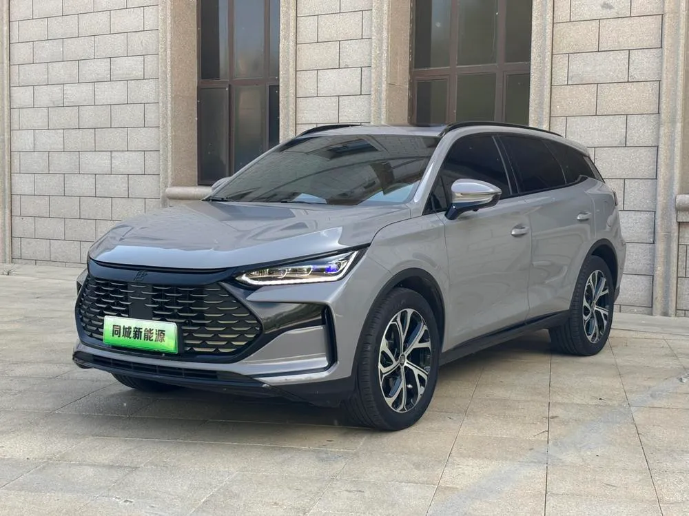 BYD Tang DM, 2025