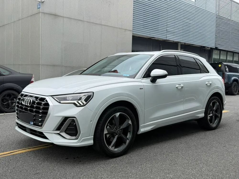 Audi Q3, 2022