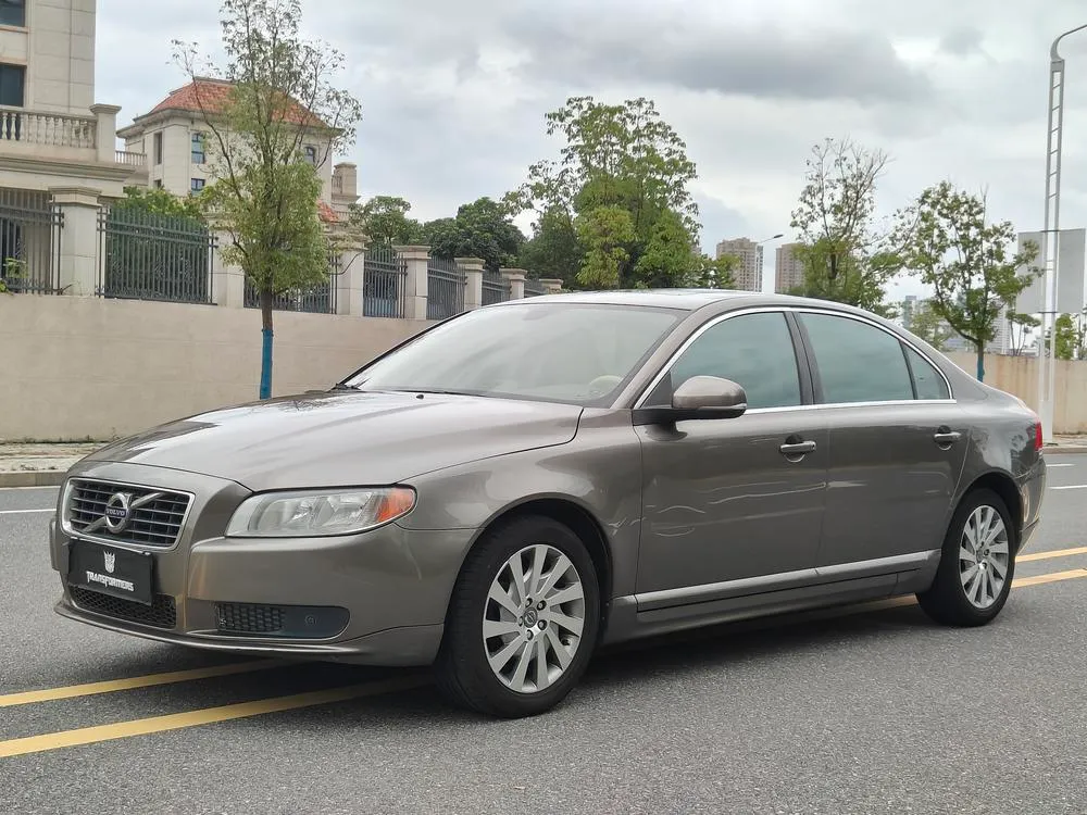 Volvo S80L, 2012