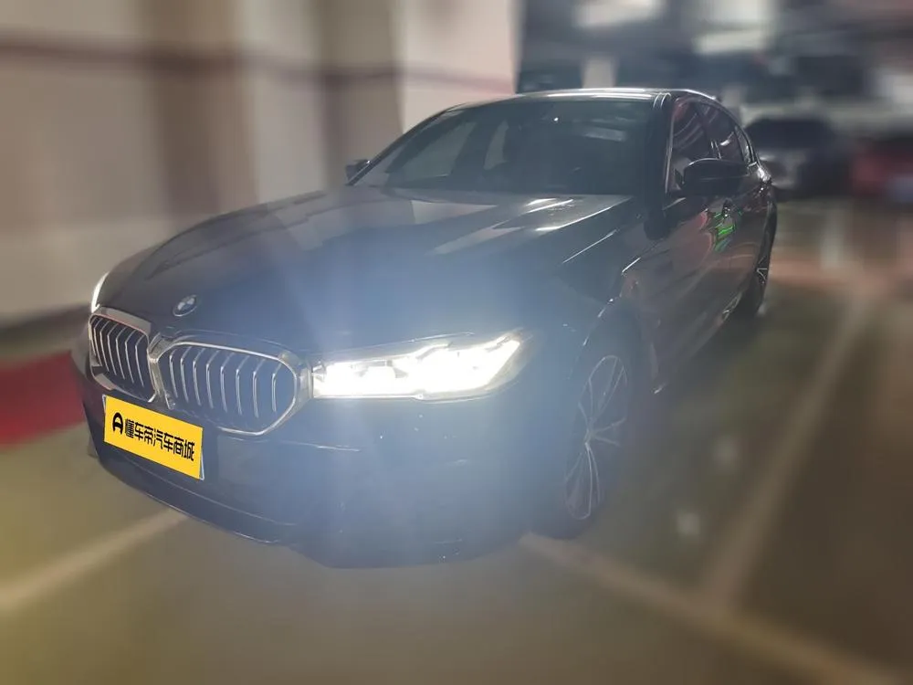 BMW 5-Series, 2022