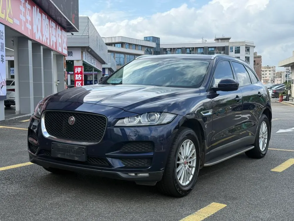 Jaguar F-PACE, 2016