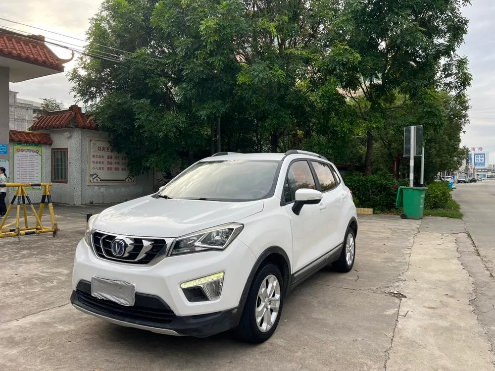 Changan CS15, 2016