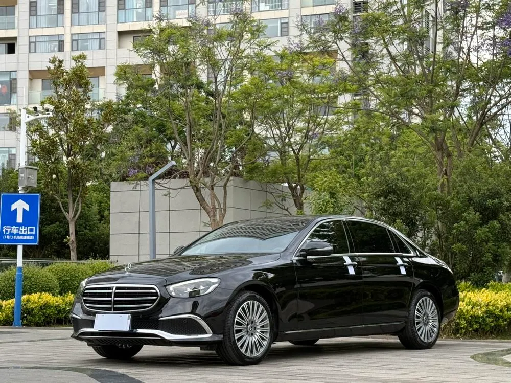 Mercedes-Benz E-Class, 2022