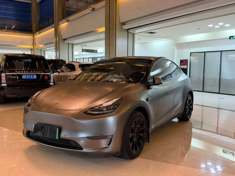 Tesla Model Y, 2021