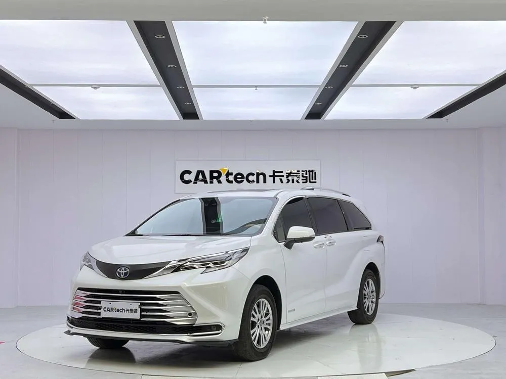 Toyota Sienna, 2023