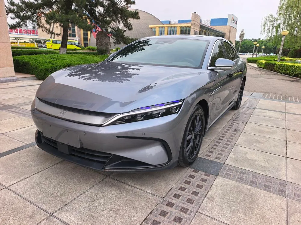 BYD Han DM, 2025