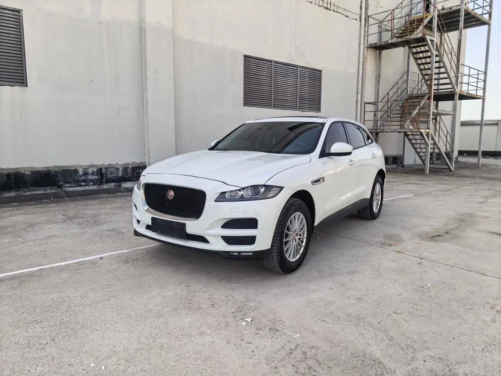 Jaguar F-PACE, 2016