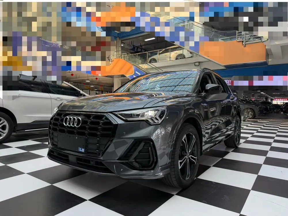Audi Q3, 2022