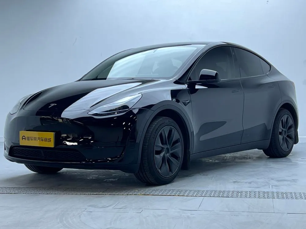 Tesla Model Y, 2023