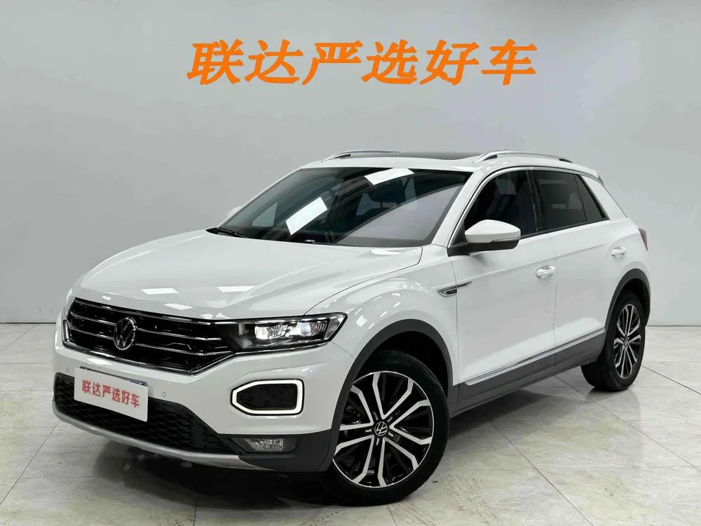 Volkswagen T-Roc 280TSI DSG 2WD PLUS, 2022 — фото 1