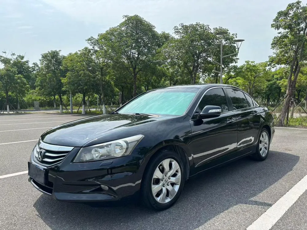 Honda Accord, 2011
