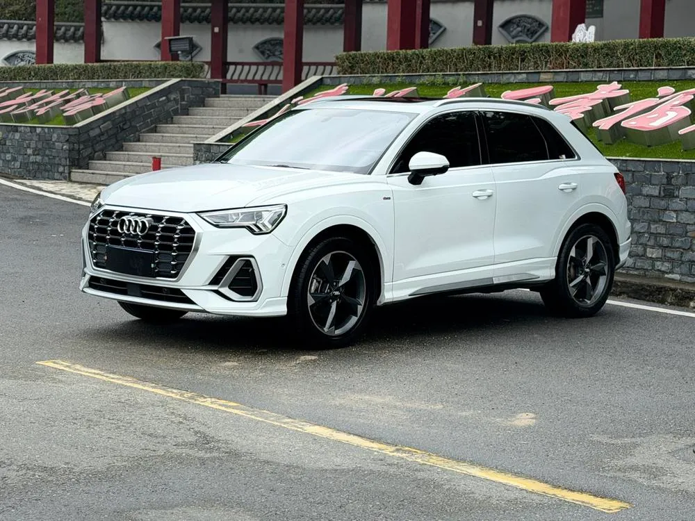 Audi Q3, 2022