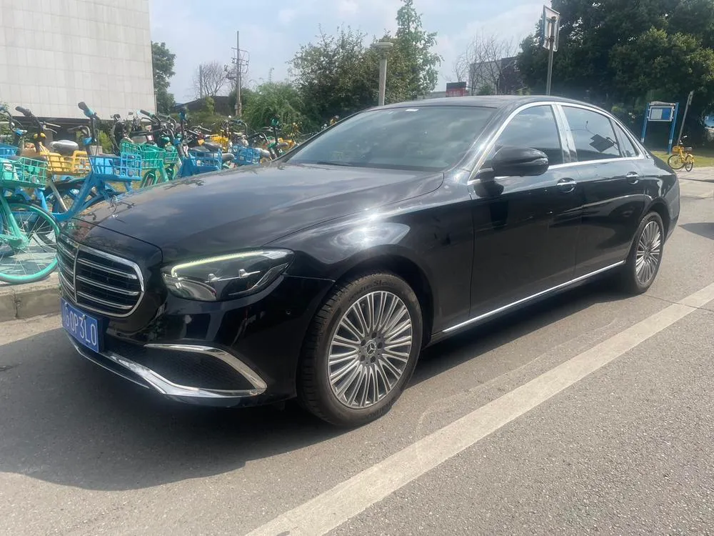 Mercedes-Benz E-Class, 2022