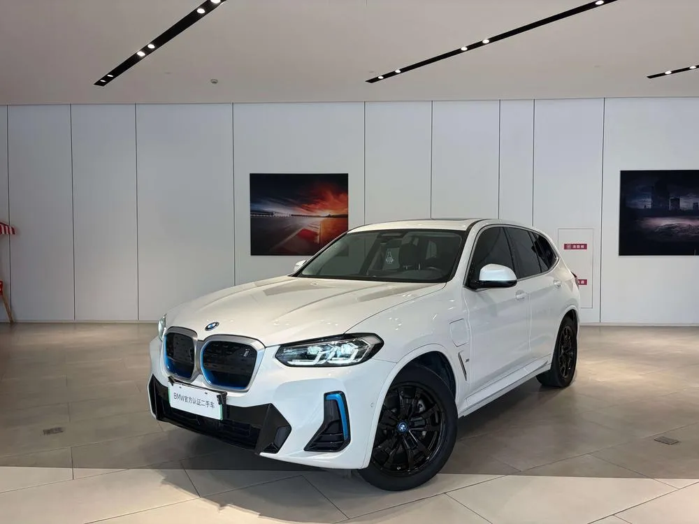BMW iX3, 2022