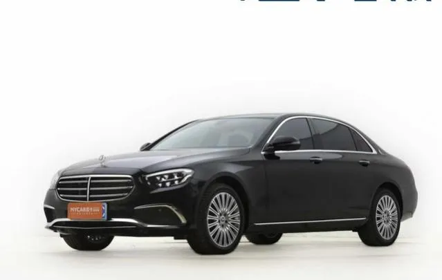 Mercedes-Benz E-Class, 2022