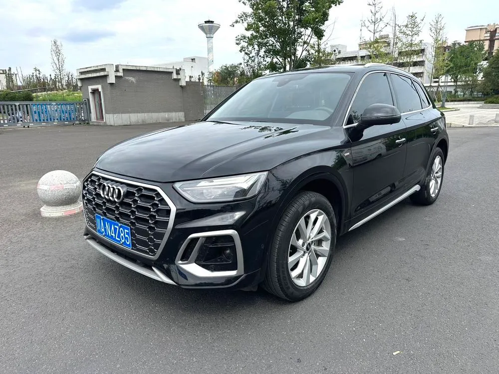 Audi Q5L, 2022