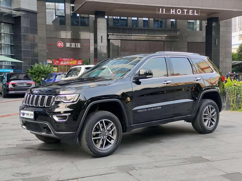 Jeep Grand Cherokee (Import), 2020