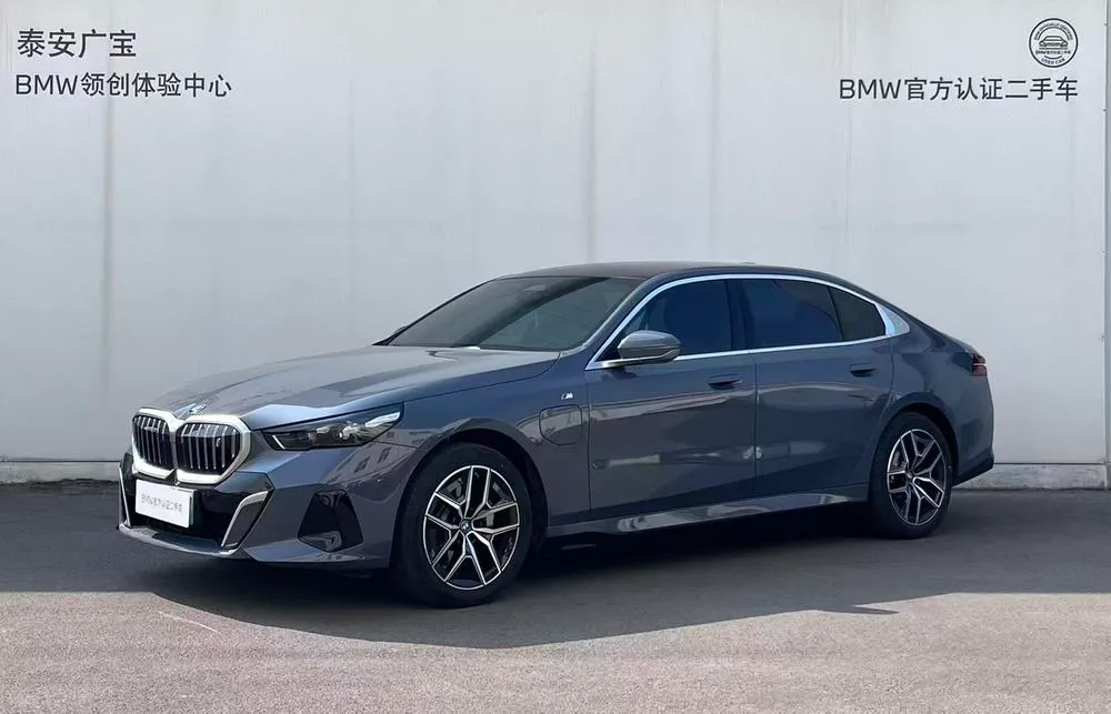 BMW i5, 2024