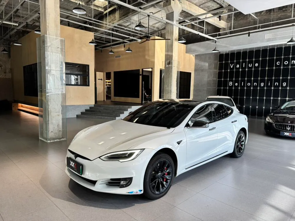 Tesla Model S, 2019