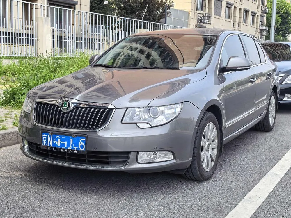 Skoda Superb 1.8TSI Auto Edition, 2012 — фото 1