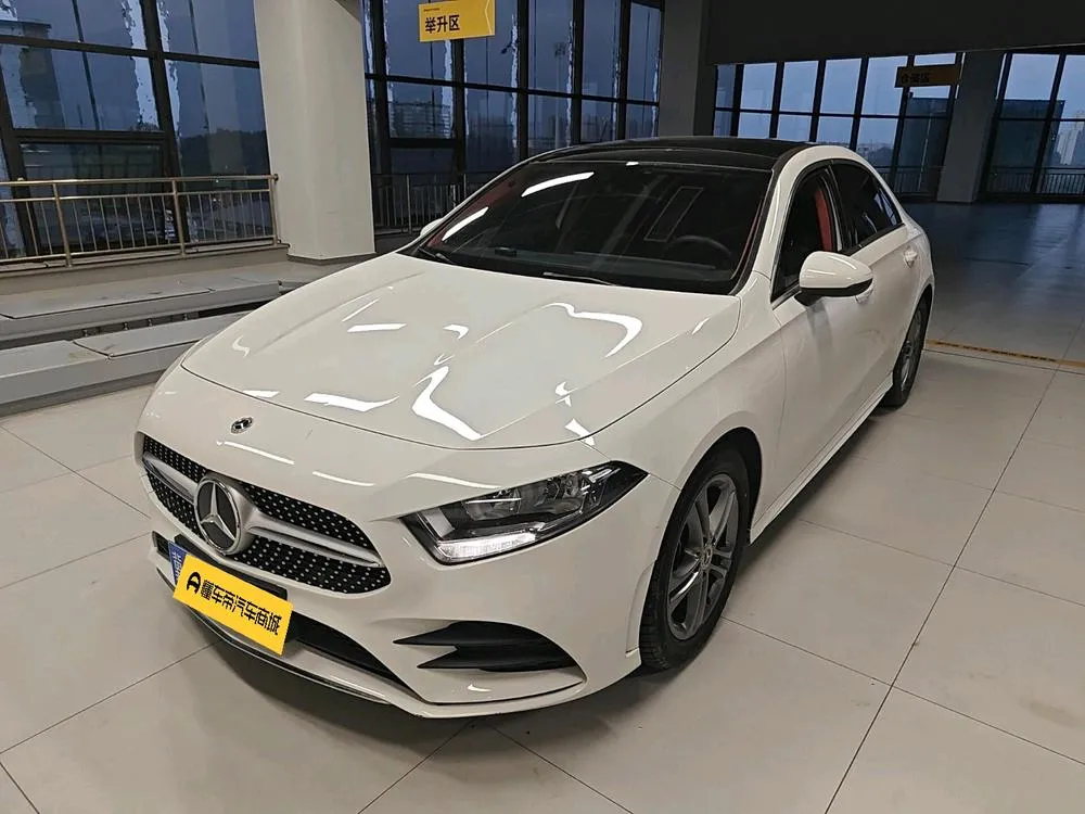 Mercedes-Benz A-Class A 180 L Sport, 2022 — фото 1