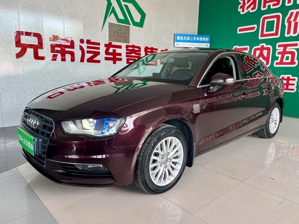 Audi A3 Limousine 35 TFSI Auto Version, 2014 — фото 1