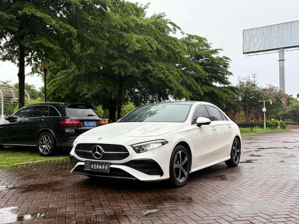 Mercedes-Benz A-Class A 200 L Sport Fashion Edition, 2023 — фото 1