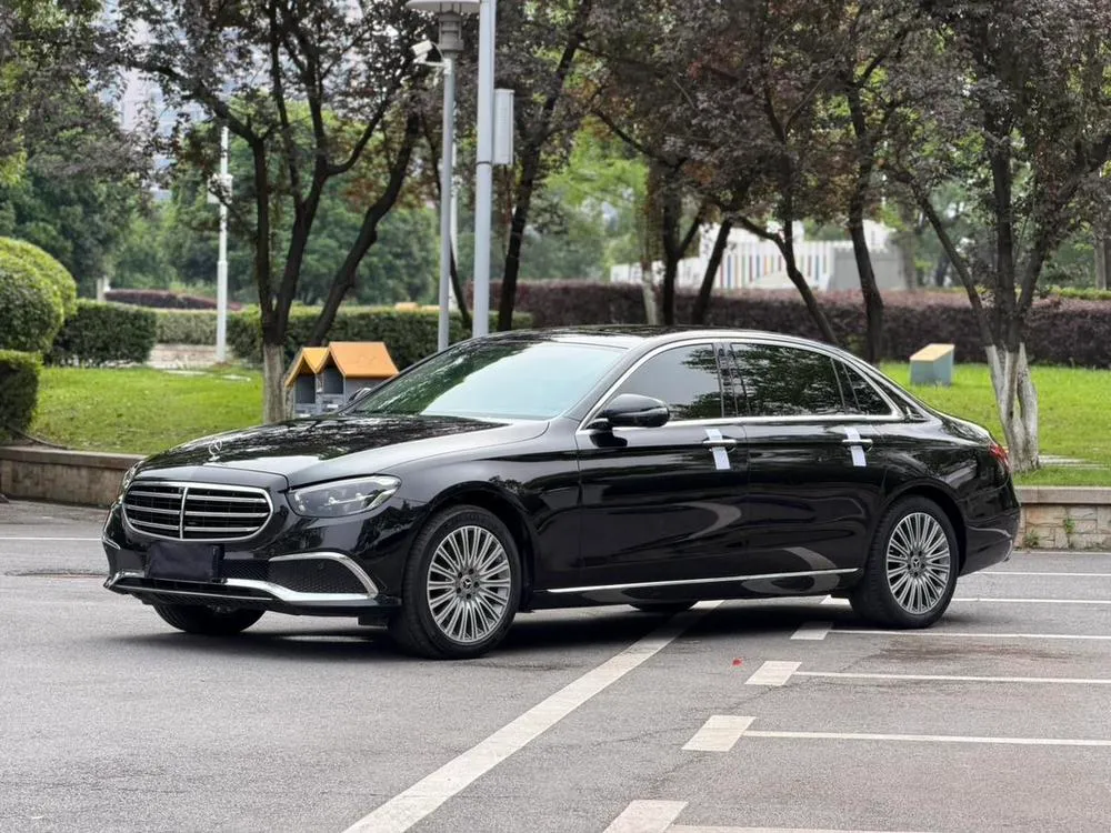 Mercedes-Benz E-Class, 2022