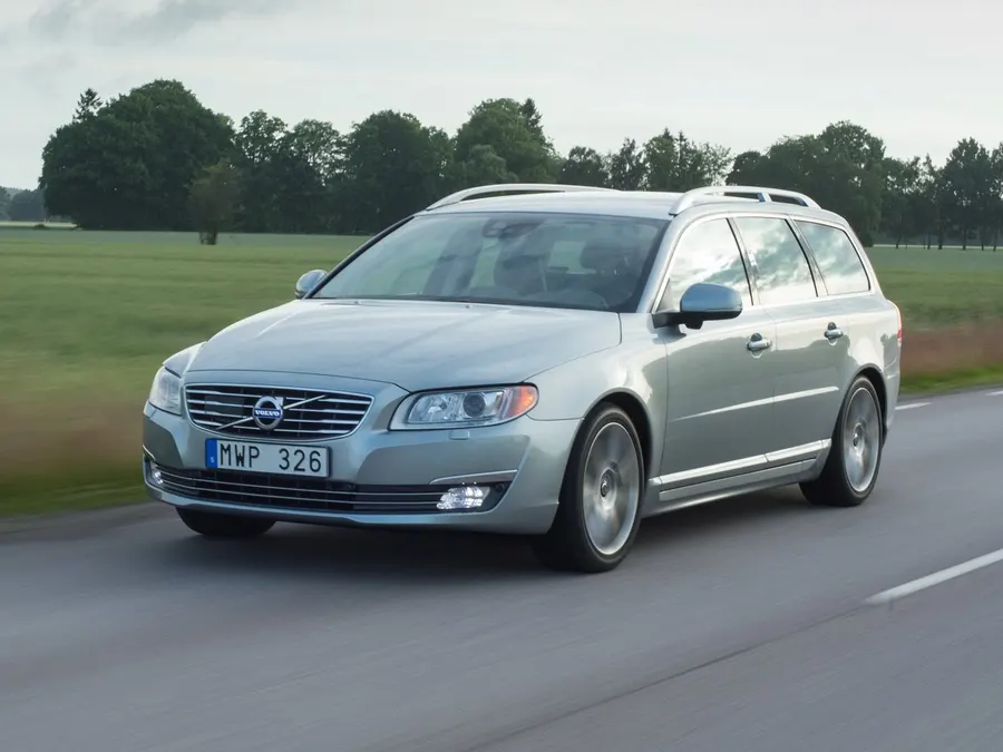 Volvo V70 — фото модели