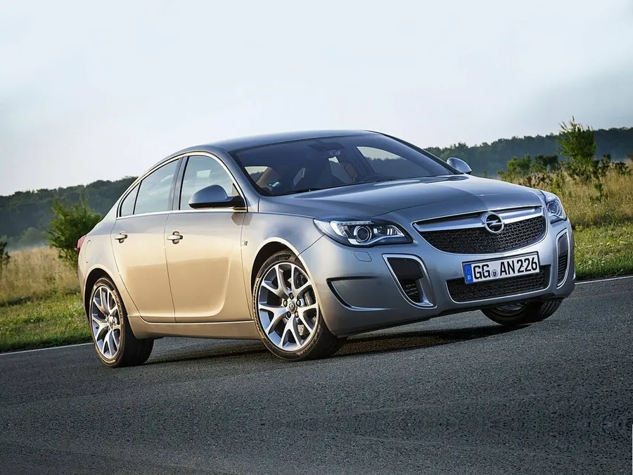 Opel Insignia OPC — фото модели