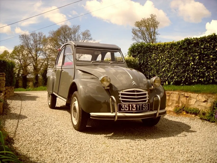 Citroen 2 CV — фото модели