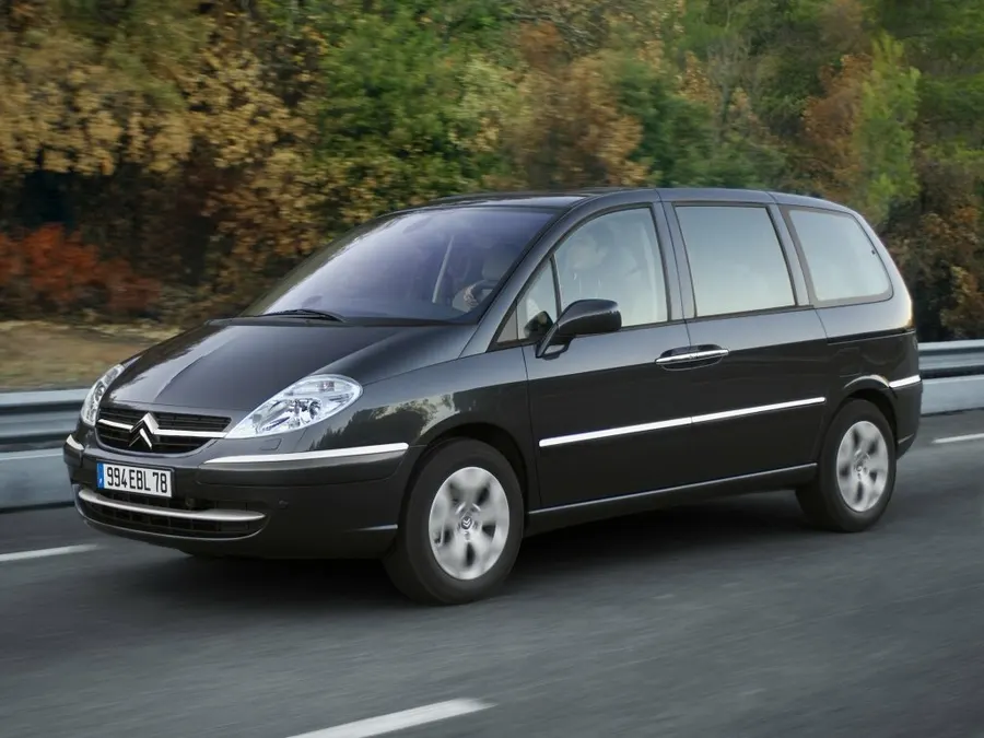 Citroen C8 — фото модели