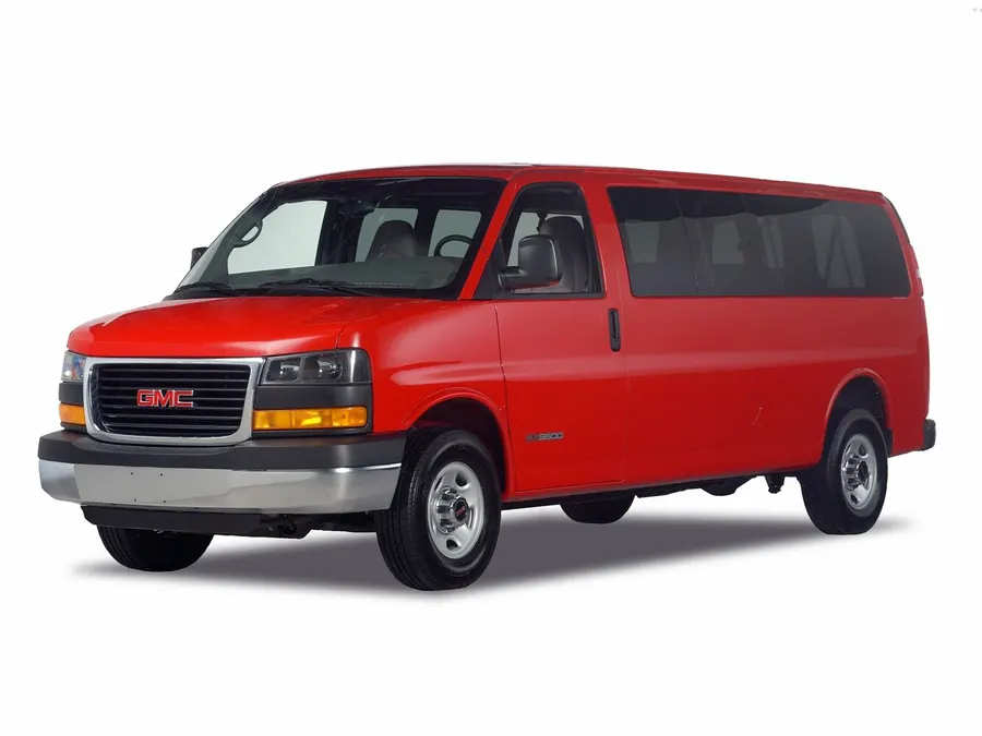 GMC Savana — фото модели