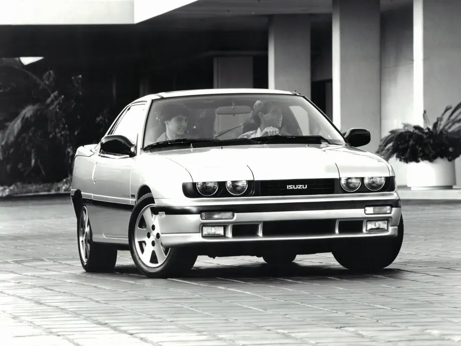 Isuzu Impulse — фото модели