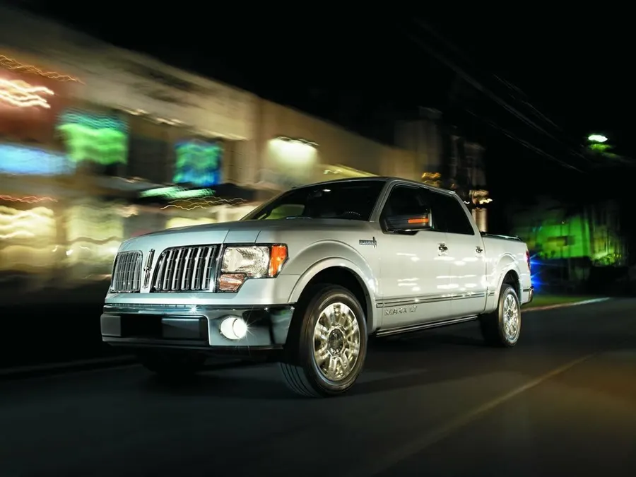Lincoln Mark LT — фото модели