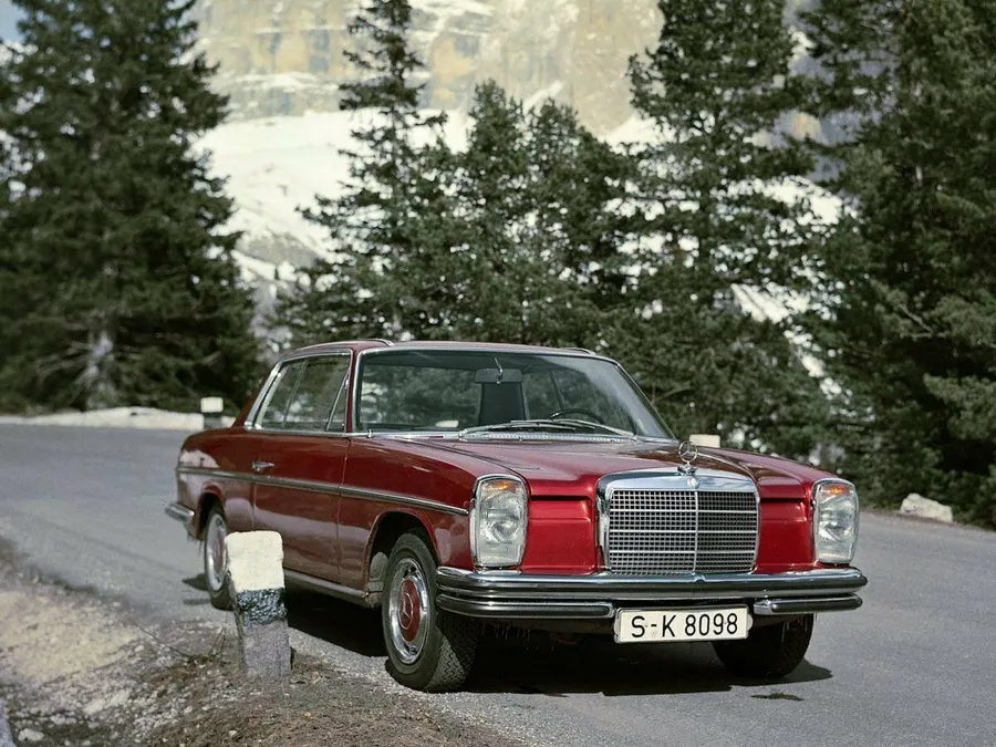 Mercedes-Benz W114 — фото модели