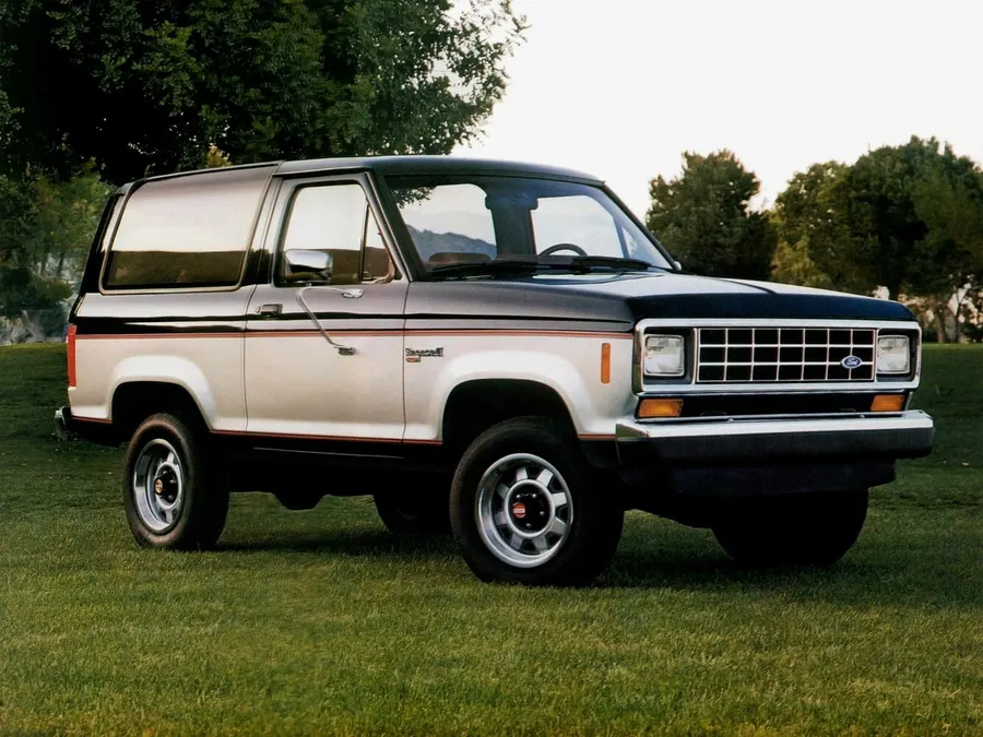 Ford Bronco-II — фото модели