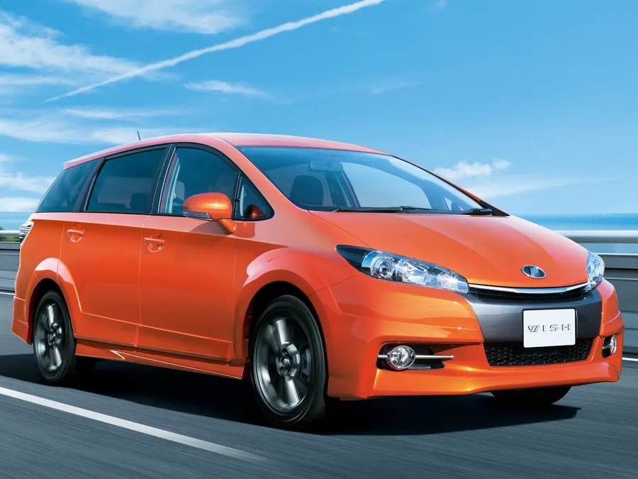 Toyota Wish — фото модели